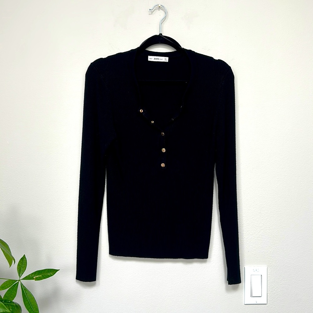 Zara Black Knit Sweater Size L with Gold Snaps V Neck